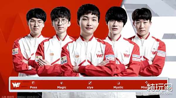 一个震撼的 一个震撼的